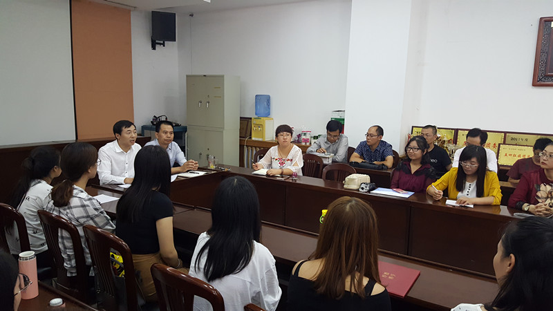 1505268317843008648.jpg 2017级导师见面会 (5)_副本.jpg